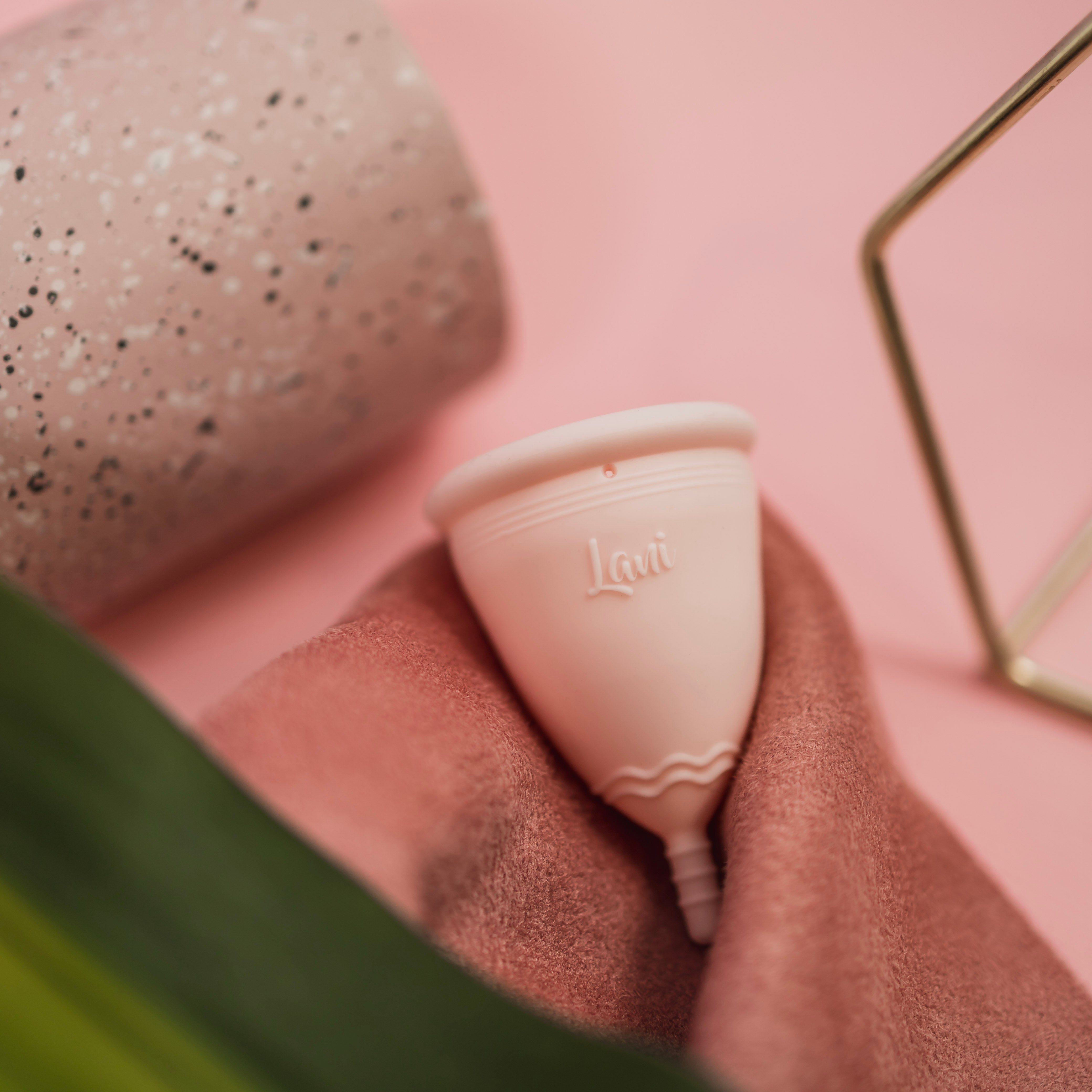 ¿La copa menstrual puede causar un prolapso uterino?