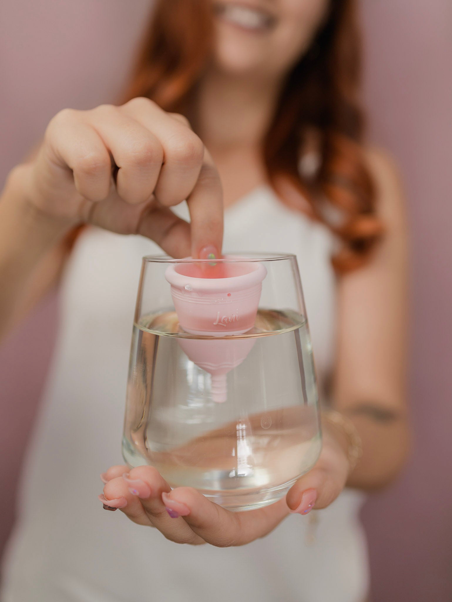 ¿Cómo quitar las manchas de mi copa menstrual?